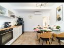 Maisons de vacances Maria - private pool & parking: H(4+1) Supetar - Île de Brac  - Croatie  - H(4+1): cuisine salle à manger