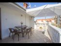 Appartements David - 20m from the beach with parking: A1(5), A2(5), A4(4) Arbanija - Île de Ciovo  - Appartement - A1(5): terrasse