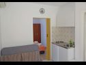 Appartements Tomislav - 120 m from beach: A1(2), A2(2) Okrug Donji - Île de Ciovo  - Appartement - A1(2): cuisine salle à manger