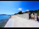 Maisons de vacances ReCa H(7+1) Okrug Gornji - Île de Ciovo  - Croatie  - plage