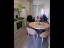 Appartements Rosa - with parking : A1(3+1), SA2(3), A3(6) Slatine - Île de Ciovo  - Appartement - A3(6): cuisine salle à manger