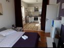 Appartements Dioniza - 150 m from beach: A1(2+2), A2(3), A3(2+2) Jelsa - Île de Hvar  - Appartement - A1(2+2): séjour