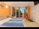Appartements Orange - garden terrace : SA1(2+1) Banjole - Istrie  - Studio appartement - SA1(2+1): chambre &agrave; coucher