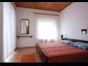 Appartements Bruno - spacious yard: A1(4+2) Barban - Istrie  - Appartement - A1(4+2): chambre &agrave; coucher