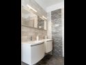 Appartements Roma - with terrace : A1(4) Fazana - Istrie  - Appartement - A1(4): salle de bain W-C