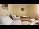Maisons de vacances Kova - private pool: H(8+2) Liznjan - Istrie  - Croatie  - H(8+2): chambre &agrave; coucher