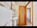 Maisons de vacances Doria - perfect location & peaceful: H(3+1) Baie Stiniva (Vela Luka) - Île de Korcula  - Croatie  - H(3+1): salle de bain W-C