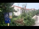 Appartements Insula Insule - rustic & peaceful: SA1(2+1), SA2(2+1) Skrbcici - Île de Krk  - détail (maison et environs)
