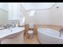 Appartements Juri A1(2+2), A2(2+2) Vrbnik - Île de Krk  - Appartement - A2(2+2): salle de bain W-C