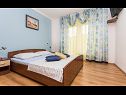 Appartements Vola A1(2), A2(2) Vrbnik - Île de Krk  - Appartement - A2(2): chambre &agrave; coucher