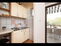 Appartements SaMa A1(2+1) Vrbnik - Île de Krk  - Appartement - A1(2+1): cuisine
