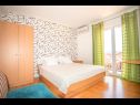 Appartements Anđelko - air conditioning: A1(6+2), A2(6+2) Baska Voda - Riviera de Makarska  - Appartement - A2(6+2): chambre &agrave; coucher