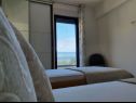 Appartements Villa Esse - heated pool & seaview: A1(2+2), A2(4+2), A3(2+2), A4(4+2), A5(2+2) Baska Voda - Riviera de Makarska  - Appartement - A2(4+2): chambre &agrave; coucher