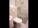 Appartements Ante - seaview A1(5), SA2(3), SA3(2+1) Brela - Riviera de Makarska  - Appartement - A1(5): salle de bain W-C