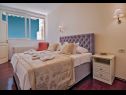 Appartements Draga - 10 m from sea: A1(4+2), A2(2+2) Brela - Riviera de Makarska  - Appartement - A1(4+2): chambre &agrave; coucher