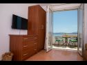 Appartements Ruzica - with sea view: A1 - plavi(3+2), A2 - (2+2), A3 - zuti(3+2) Igrane - Riviera de Makarska  - Appartement - A2 - (2+2): séjour