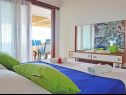 Appartements Jadro - 250 m from beach A1(4), A2Gornji(2+1), A3Srednji(2+1), A4Prizemlje(2) Makarska - Riviera de Makarska  - Appartement - A1(4): chambre &agrave; coucher