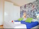 Appartements Jadro - 250 m from beach A1(4), A2Gornji(2+1), A3Srednji(2+1), A4Prizemlje(2) Makarska - Riviera de Makarska  - Appartement - A1(4): chambre &agrave; coucher