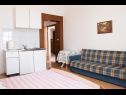 Appartements Ruza - sea view: A1(4), A2(4), A4(3+2), SA5(2), SA6(2+1), SA7(2), A8(2+2) Makarska - Riviera de Makarska  - Studio appartement - SA6(2+1): chambre &agrave; coucher