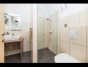 Appartements Dolo - in centre: A1(5), A2(5) Makarska - Riviera de Makarska  - Appartement - A2(5): salle de bain W-C