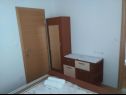 Appartements et chambres Happiness - 70m to the beach: A2(4), SA3(2), R4(2), R5(2), R6(2), R7(2) Tucepi - Riviera de Makarska  - Appartement - A2(4): chambre &agrave; coucher
