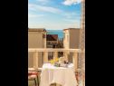 Appartements et chambres Happiness - 70m to the beach: A2(4), SA3(2), R4(2), R5(2), R6(2), R7(2) Tucepi - Riviera de Makarska  - Chambre - R5(2): vue de la terrasse