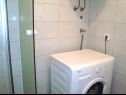 Appartements Stric - 10 m from beach: A1(8+1) Dugi Rat - Riviera de Omis  - Appartement - A1(8+1): salle de bain W-C