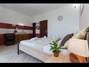 Appartements Verica - 15 m from beach: SA1(2), SA2(2), SA3(2) Krilo Jesenice - Riviera de Omis  - Studio appartement - SA3(2): intérieur