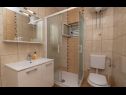 Appartements Zdravko - comfortable & close to the sea: A1(4), A2(2+1), A3(4), A4(2+1) Orebic - Péninsule de Peljesac  - Appartement - A2(2+1): salle de bain W-C