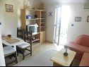 Appartements Ana - 5 m from beach: A1 Plavi(2+2), A2 Rozi(2+2) Ribarica - Riviera de Senj  - Appartement - A2 Rozi(2+2): séjour