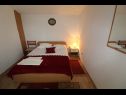 Appartements Anna - great location & family friendly: A1(4), A3(4) Pirovac - Riviera de Sibenik  - Appartement - A1(4): 