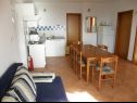 Appartements Dia - 200 m from beach: A1 donji (6), A2 gornji(4+2) Primosten - Riviera de Sibenik  - Appartement - A2 gornji(4+2): séjour
