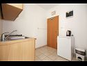 Appartements Tea - parking and grill, 100 m from sea A1(2+1), SA2(2), SA3(2), A4(4+2) Rogoznica - Riviera de Sibenik  - Studio appartement - SA2(2): cuisine