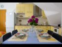 Appartements Marija - by the sea: A4(2+2), A5(2+2) Rogoznica - Riviera de Sibenik  - Appartement - A4(2+2): cuisine salle à manger