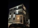 Appartements Ivan M - 20m to the beach: A1(4+1), A2(4+2), A3(4+2) Srima - Riviera de Sibenik  - maison