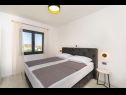 Appartements Ivan M - 20m to the beach: A1(4+1), A2(4+2), A3(4+2) Srima - Riviera de Sibenik  - Appartement - A3(4+2): chambre &agrave; coucher