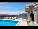 Maisons de vacances Mirka - with heated pool: H(8+2) Baie Stivasnica (Razanj) - Riviera de Sibenik  - Croatie  - komin (maison et environs)