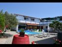 Appartements Den - with pool: B1(2+2), A2(2+2), C3(2+2) Tribunj - Riviera de Sibenik  - piscine (maison et environs)