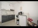 Appartements Slava - cosy apartments for 2 person: A5 - crni (2), A4 - zeleni (2) Vodice - Riviera de Sibenik  - Appartement - A5 - crni (2): cuisine