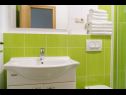 Appartements Slava - cosy apartments for 2 person: A5 - crni (2), A4 - zeleni (2) Vodice - Riviera de Sibenik  - Appartement - A4 - zeleni (2): salle de bains