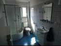 Appartements Elizabet - great location & close to the beach: A1(4+2), A2(2+2) Maslinica - Île de Solta  - Appartement - A1(4+2): salle de bain W-C