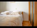 Appartements Daira - great location A1(2), A2(2), A3(4) Stomorska - Île de Solta  - Appartement - A2(2): chambre &agrave; coucher