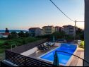 Appartements Zdene - private pool: A1(6+2), A2(6) Kastel Luksic - Riviera de Split  - piscine
