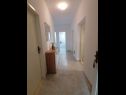 Appartements Anka - with free parking: A1(6) Kastel Stafilic - Riviera de Split  - Appartement - A1(6): couloir
