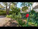 Appartements Vini- beautiful garden and terrase A4(4+2) Podstrana - Riviera de Split  - cour