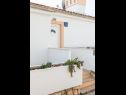 Appartements Branka - 50 m from beach: A1(2+2) Podstrana - Riviera de Split  - maison