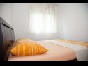 Appartements Seashell - great location: A1(2+2) Split - Riviera de Split  - Appartement - A1(2+2): chambre &agrave; coucher