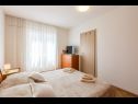 Appartements Neda - charming and comfy : A1(3) Split - Riviera de Split  - Appartement - A1(3): chambre &agrave; coucher