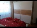 Appartements Mari - cozy apartment: A1(2+2) Split - Riviera de Split  - Appartement - A1(2+2): chambre &agrave; coucher