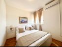Appartements Maja - free Wifi: A1(2+1) Split - Riviera de Split  - Appartement - A1(2+1): chambre &agrave; coucher